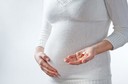 Tomar dois suplementos comuns na gravidez reduz o risco de crupe em crianças